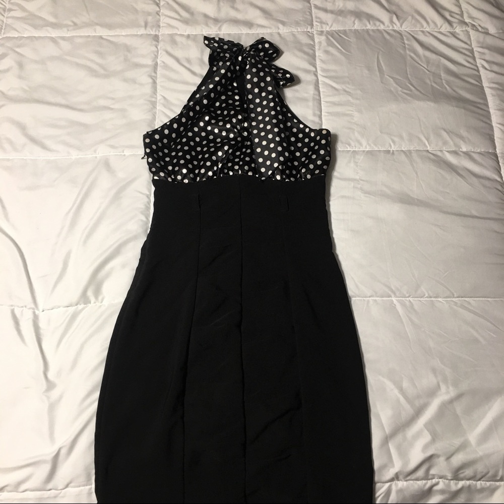 Dress - Picture 2 of 3
